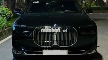 BMW 740i Pure Excellence 2023 Đen 4700km