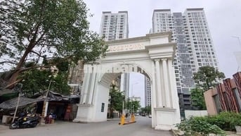 Cho Thuê Nhà Vườn 120M 5 Tầng Thang Máy Full Đồ - 79 Ngọc Hồi RoseTown