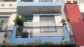 Cho thue nhà gân bến xe an sương 4pn,1phong thờ , 3wc