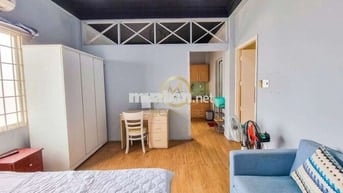 Nhà tớ- căn 1PN có bồn tắm, rộg 50m2 ngay trug tâm,gần ngã 4 Phú Nhuận
