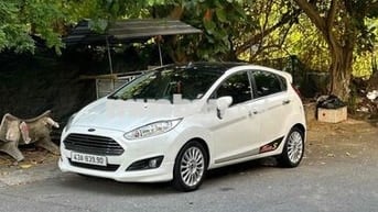 Ford Fiesta 2017 bản full tubo Trắng 65.000km