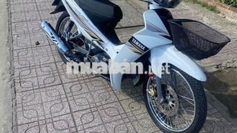 Yamaha Sirius Trắng Mới