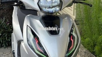 Honda Vision 2024 Bạc Xăng