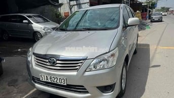 Toyota Innova E 2013 một chủ mua mới quá zin