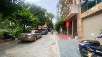 Cho thuê sàn Vp 100m Khu Đền Lừ, có hầm xe máy, chỗ để Ô Tô, 12 triệu
