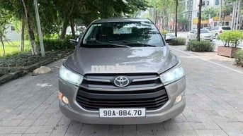Toyota Innova 2018 8 chỗ Xám Số sàn