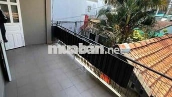 Cho thuê nhà -135m2 trệt lầu giá tốt ạ
