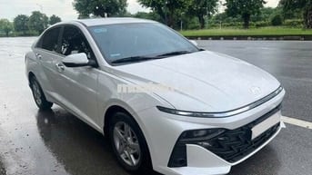 Hyundai Accent 1.5AT 2025 Trắng Tự động