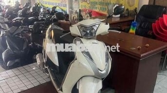 Honda Lead Trắng