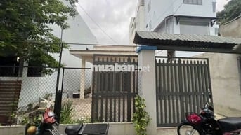 cần cho thuê nhà  cầp 4 P ĐHT gần chợ cây sộp DT 6.5 x 32  có 2PN .2WS