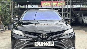 Toyota Camry 2.5Q 2019 nhập Thái Lan