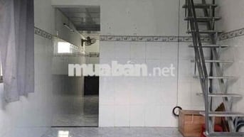 nhà cấp 4, đẹp, 2 phòng ngủ, phòng khách , bếp toilet