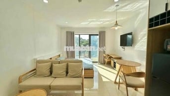 Căn hộ dịch vụ sẵn nội thất, ban công riêng siêu thoáng