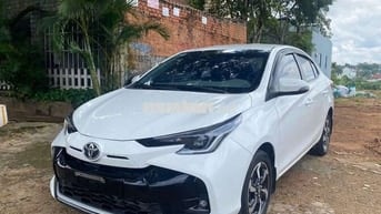 Toyota Vios E CVT 2023 Tự động Trắng