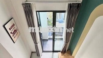 Căn Hộ Gác Lửng Gần Đại Học Bách Khoa Vạn Hạnh Mall Máy Giặt Riêng Q10
