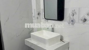 NHÀ 2 TẦNG 4PN 3WC NGUYỄN CÔNG TRỨ