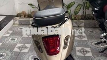 Piaggio Vespa Sprint Vàng cát