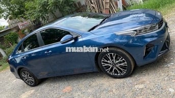 Kia K3 Premium Xanh dương 13.000 km