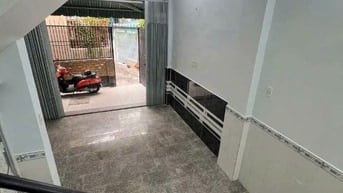 Nhà hẻm Nguyễn Văn Luông 4x11 1 trệt 2 lầu 4PN