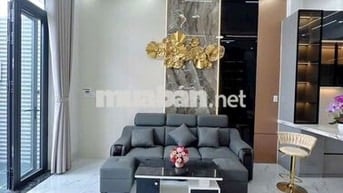 2 TỶ 2XX NHÀ MƠI XÂY XÁCH VALI VÔ Ơ TRUNG TÂM NINH KIỀU