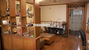 Bán căn hộ 2PN, 2WC tại số 6 Đội Nhân 84m2 (diện tích sử dụng 109m2)