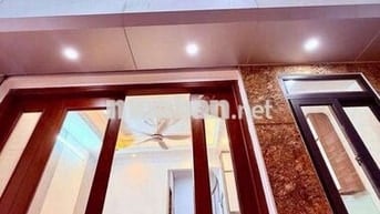 Xuân Đỉnh Ngoại Giao Đoàn 35m2 mt5m 5T thang máy, chủ chào hơn8đ có tl