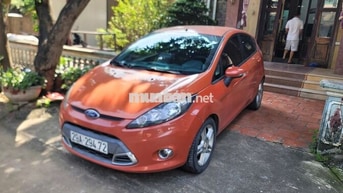 Ford Fiesta Hatchback 2011 Màu Cam