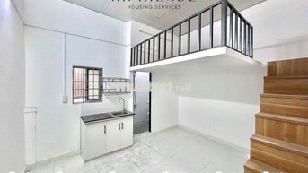 khai Trương siêu phẩm gác cao ko đụng đầu , Gần Dh y dược
