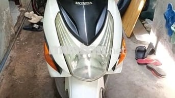 Honda Click Trắng Đen Đã sử dụng
