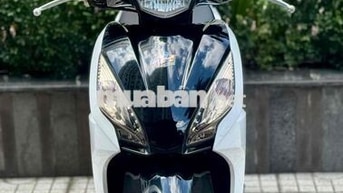Vision 2017 trắng đen sporty (nợ xấu 9đ nhận xe)