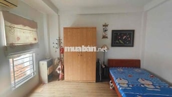 Phòng trọ 40m2 gần cầu Long Biên, ngập ánh nắng