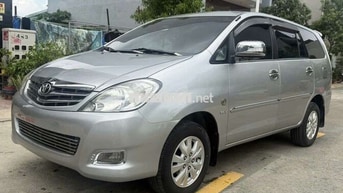 Toyota Innova số tự động 2009 Bạc 134870km