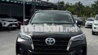Toyota Fortuner 2.4G 4x2 AT 2021 1 chủ giá tốt
