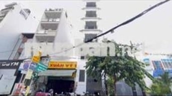 Mặt bằng rộng 25m2 Để xe dưới hầm, lề đường rộng Có nhà vệ sinh riêng,