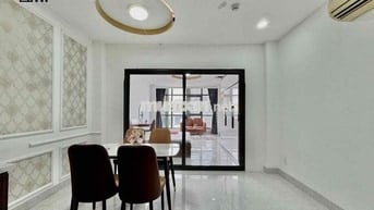 1PN CMT8, Q3 – SÁT Q1, GẦN GA SÀI GÒN & CÔNG VIÊN LÊ THỊ RIÊNG ĐH, BV
