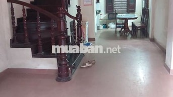 Cho nữ thuê phòng nhà riêng 3,5 tầng, ngõ 254D Minh Khai, giá 2,4 tr