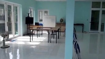 Nhà 3 tầng (300m2/tang) sân 300m2 