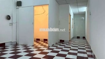 Cho thuê nguyên căn Cấp 4 sạch đẹp. sát mặt tiền đường Nguyễn Du p7 GV