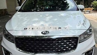 Kia Sedona 2019 Bản full , máy dầu màu Trắng
