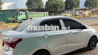 Hyundai i10 2018 Số sàn Bạc