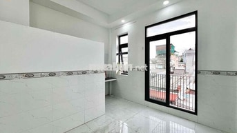 🎀 Phòng Trọ Ban Công Có Sẵn Máy Lạnh - Gần Đại Học Công Thương