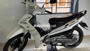 Yamaha Sirius Fi Trắng . Zin toàn tập, còn 2 chia