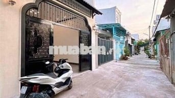 nhà bán hẽm 12/20 nguyen văn cừ