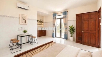 CĂN HỘ CỰC RỘNG CÓ BAN CÔNG THANG MÁY NGAY TÂN SƠN NHÌ - ÂU CƠ