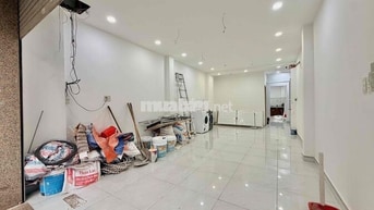 MẶT BẰNG KINH DOANH - CÓ PHÒNG Ở LẠI - NGAY NGUYỄN THÁI BÌNH