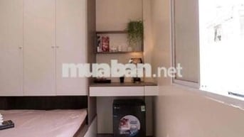 TRỐNG PHÒNG MỘT NGƯỜI CỬA SỔ TRỜI THANG MÁY GIỮ PHÒNG LÂU NGAY CMT8