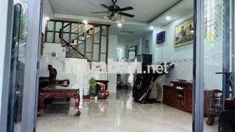 NHÀ RỘNG ( SÂN XE HƠI ) TRỆT LẦU 3PN 2WC. BAN CÔNG