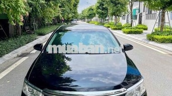 Toyota Camry 5 chỗ màu Đen