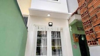 🔥 CHỈ 1 TỶ 650 – NHÀ 2 TẦNG SHR HOÀN CÔNG – TRUNG TÂM TÂN HƯNG, QU