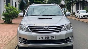 Toyota Fortuner 2016 2.4 Số sàn Bạc